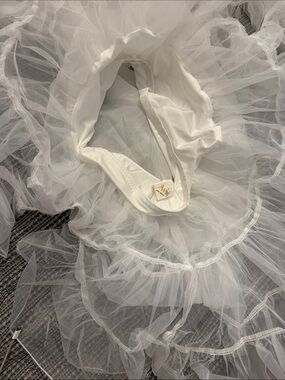 White Layered Tulle Petticoat Slip Skirt by awei bridal xl